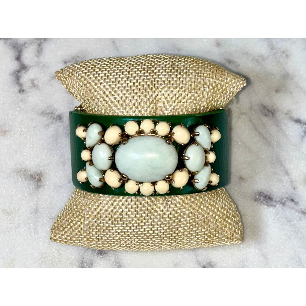 Ann Taylor White Cream Stone Dark Green Wooden Hinged Bangle Bracelet